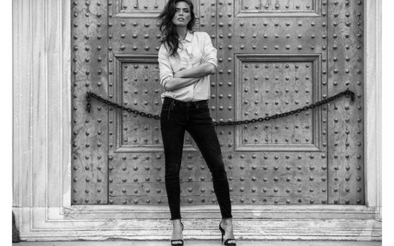 Leder du efter mode sommertøj. Så kig med her!