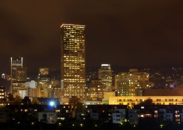 Gør støvsugningen nem og enkel – robotstøvsuger